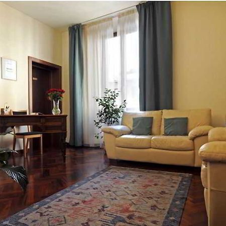 Aramis Deluxe Rooms Флоренция Экстерьер фото